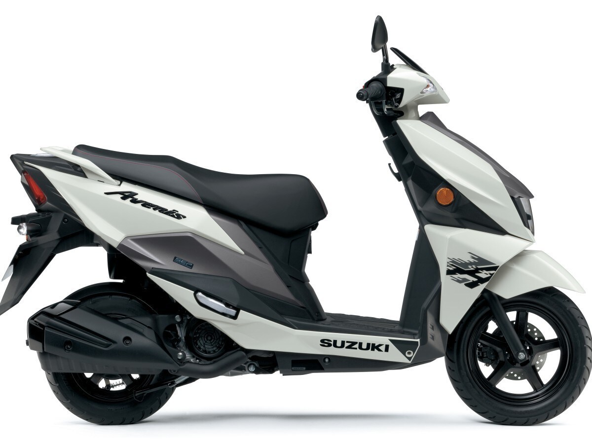 Suzuki Avenis