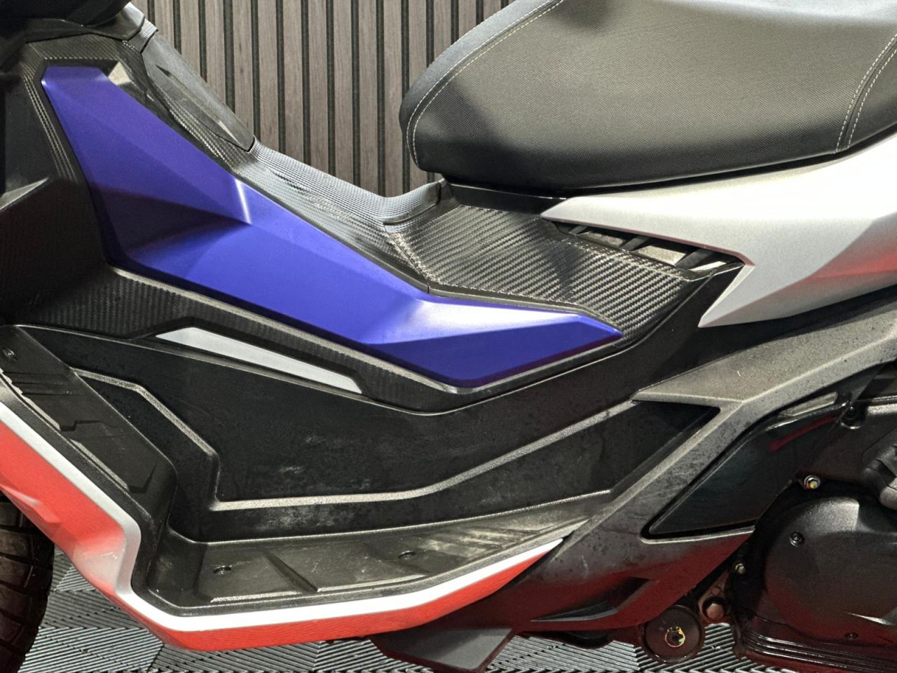 Used Aprilia SR GT for sale - 78435538: Photo 16