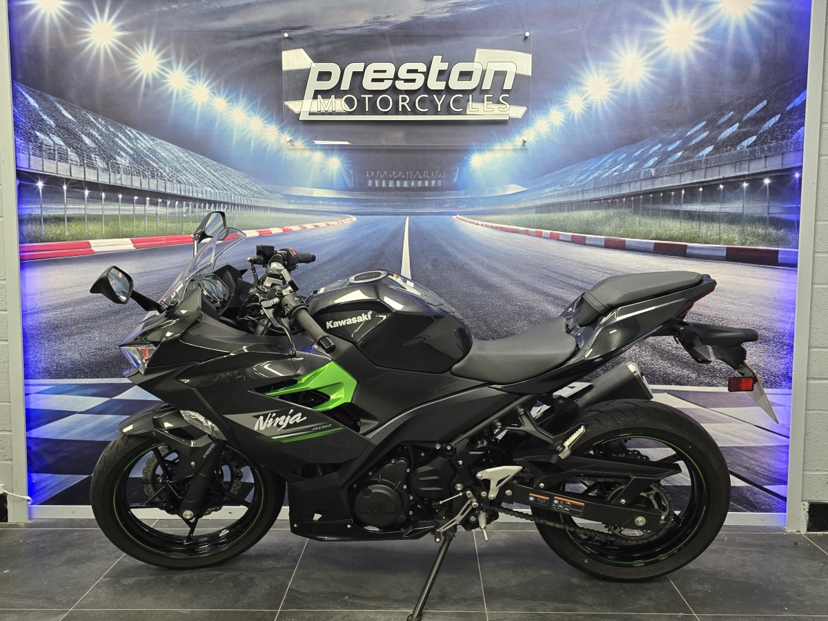 Kawasaki NINJA 400