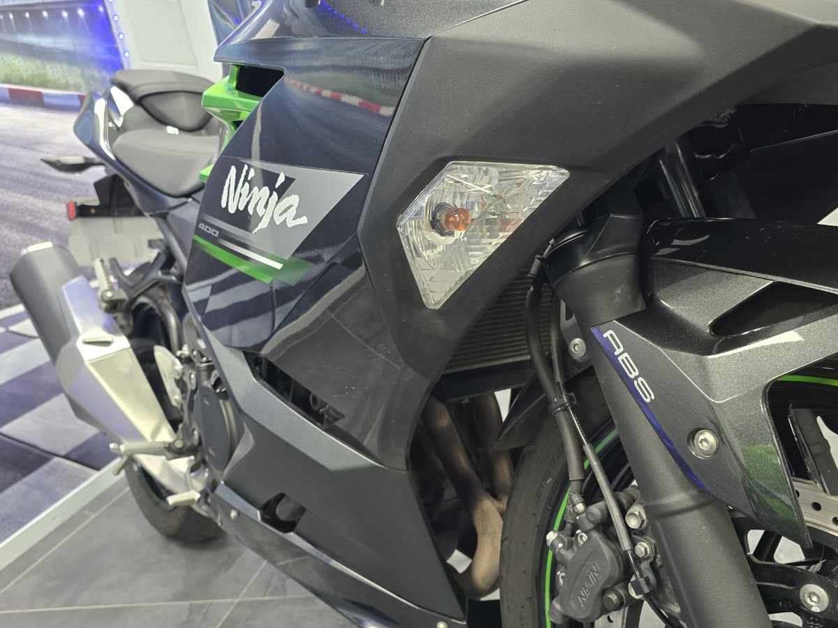 Kawasaki NINJA 400