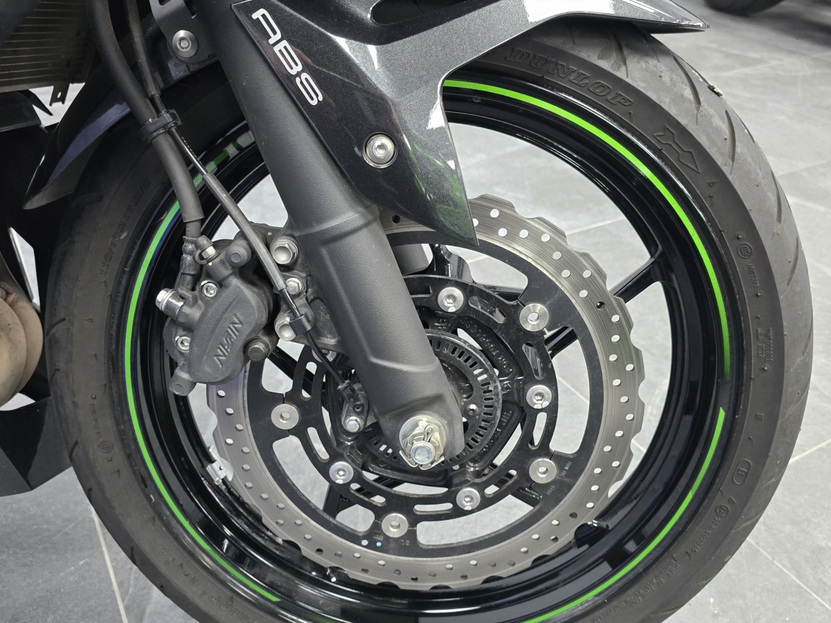 Kawasaki NINJA 400