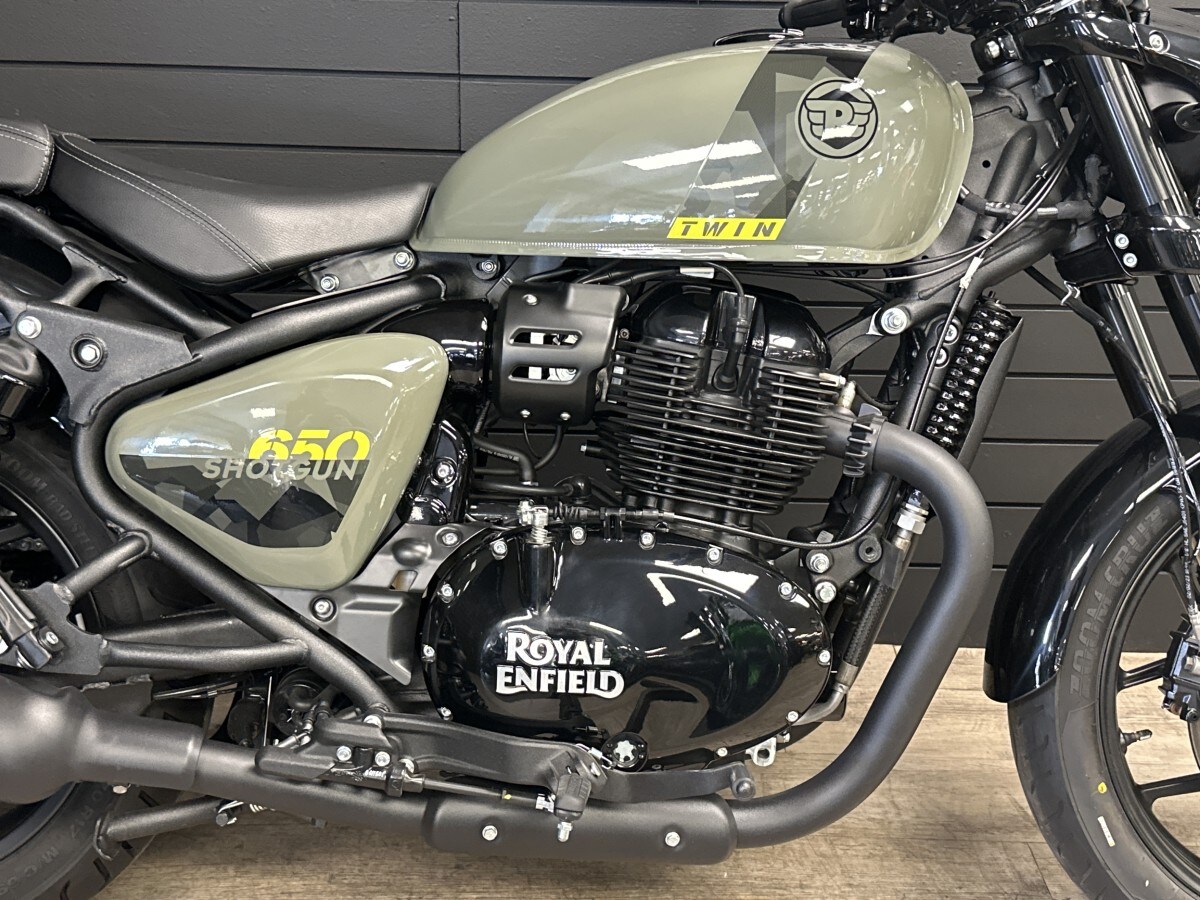 Royal Enfield Shotgun 650