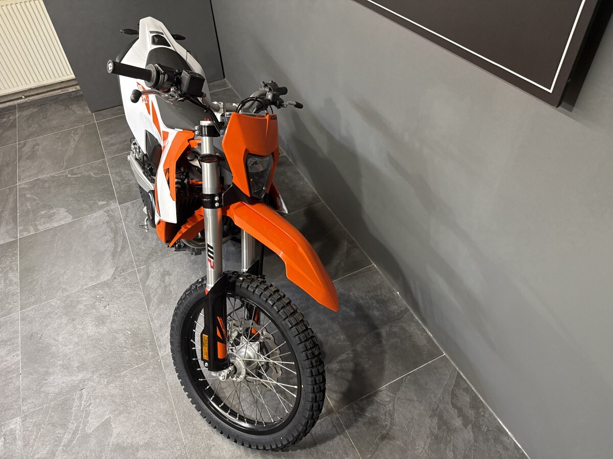 KTM 690 Enduro R