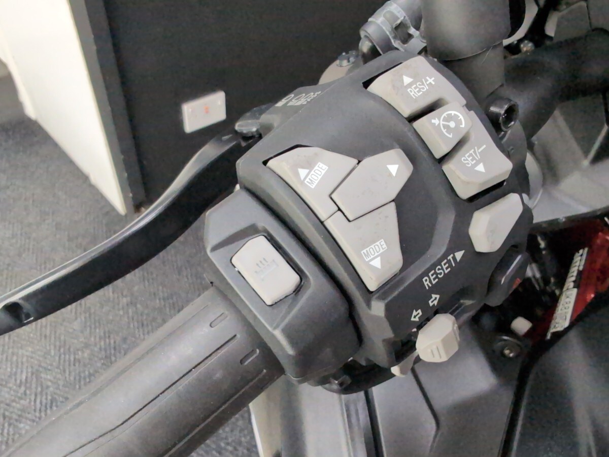 Kawasaki ZR 1000 KLFA