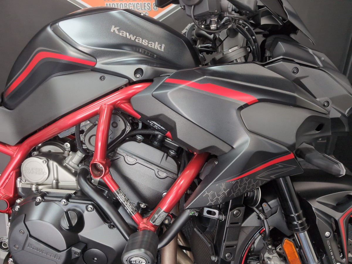 Kawasaki ZR 1000 KLFA