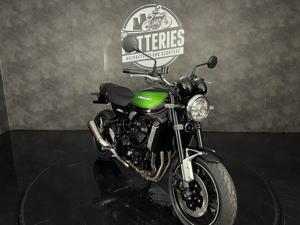 Kawasaki Z900RS ZR900KSFAB BK1
