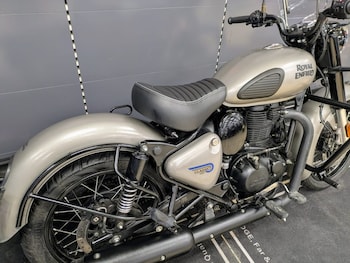 Used Royal Enfield Classic 350 2024 for sale - bike-78165107: Photo