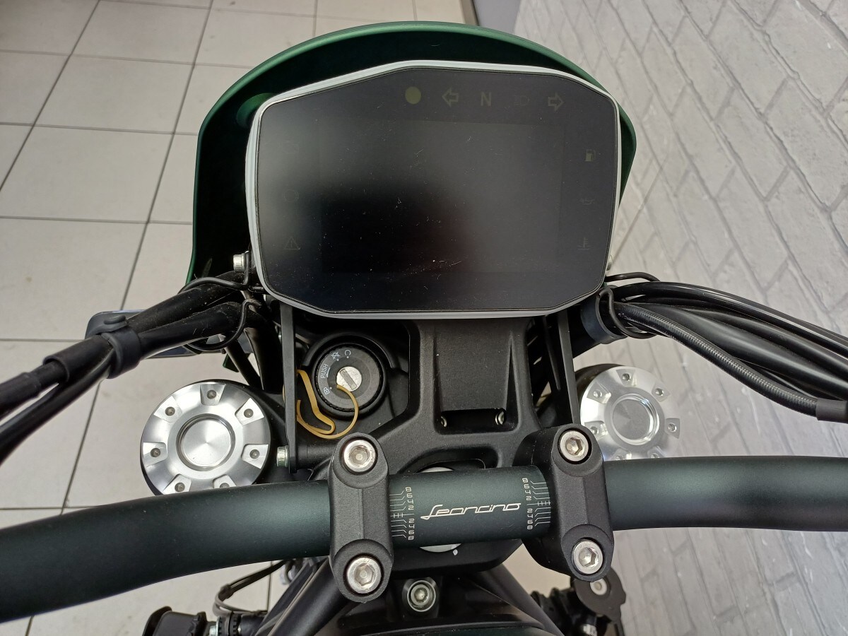 Benelli Leoncino 800 Trail