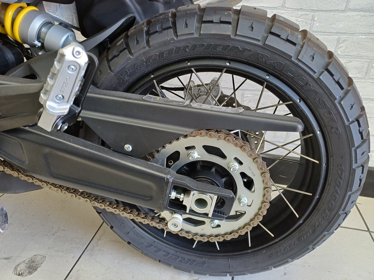 Benelli Leoncino 800 Trail