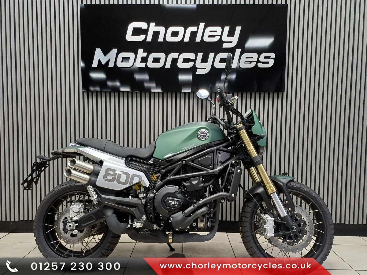 Benelli Leoncino 800 Trail