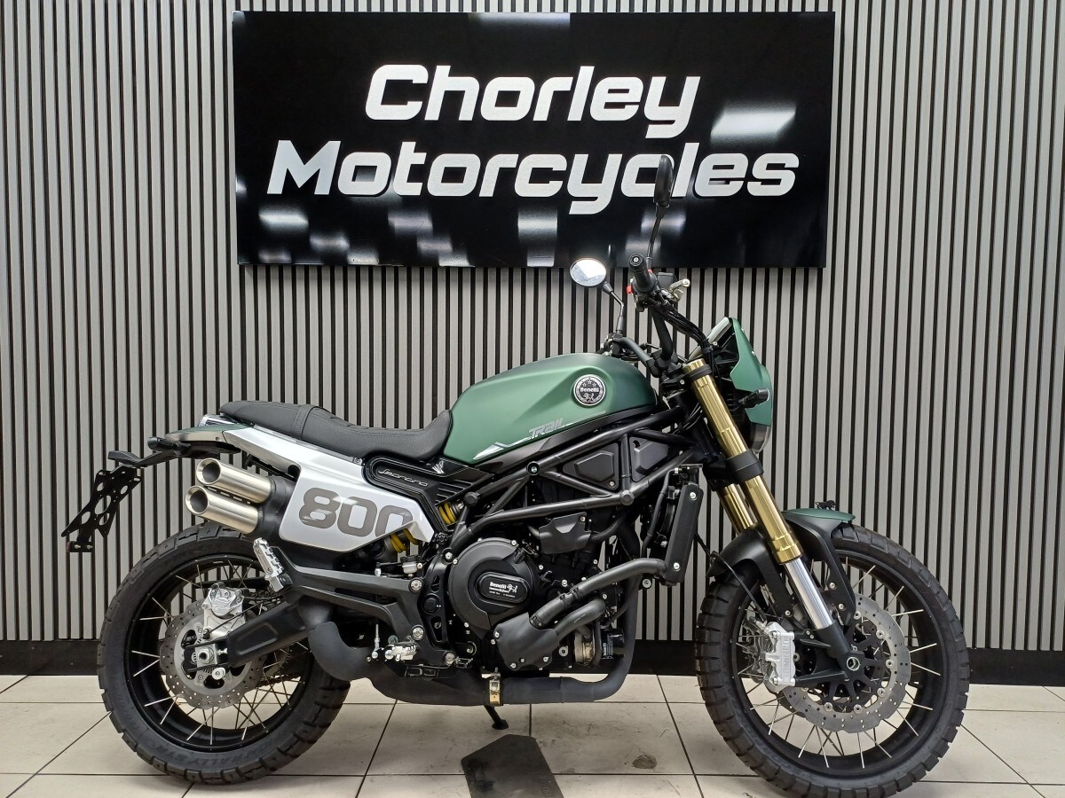 Benelli Leoncino 800 Trail