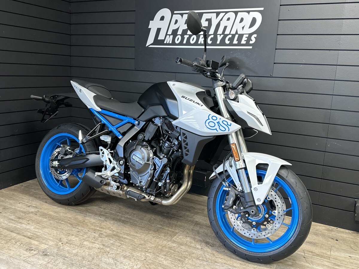 Suzuki GSX-8S