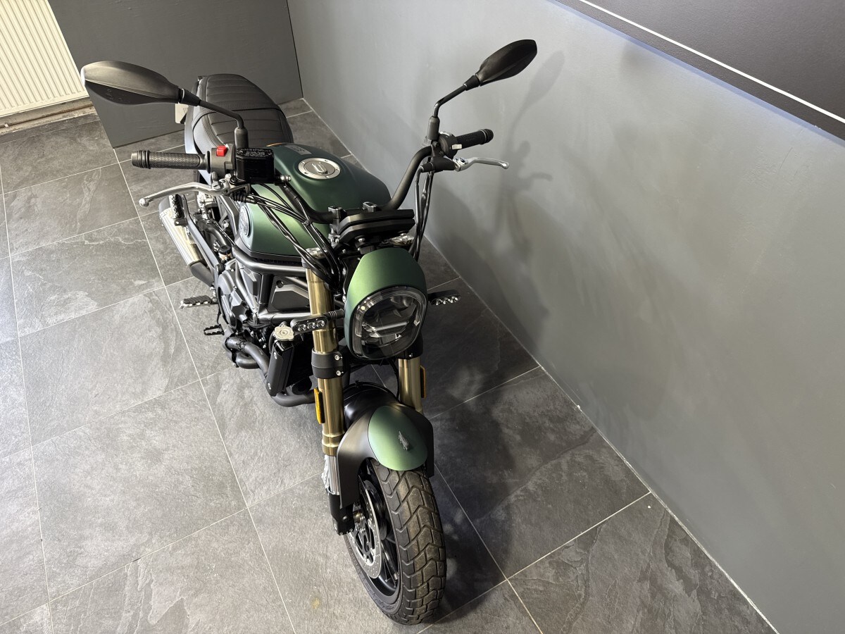 Benelli LEONCINO 800