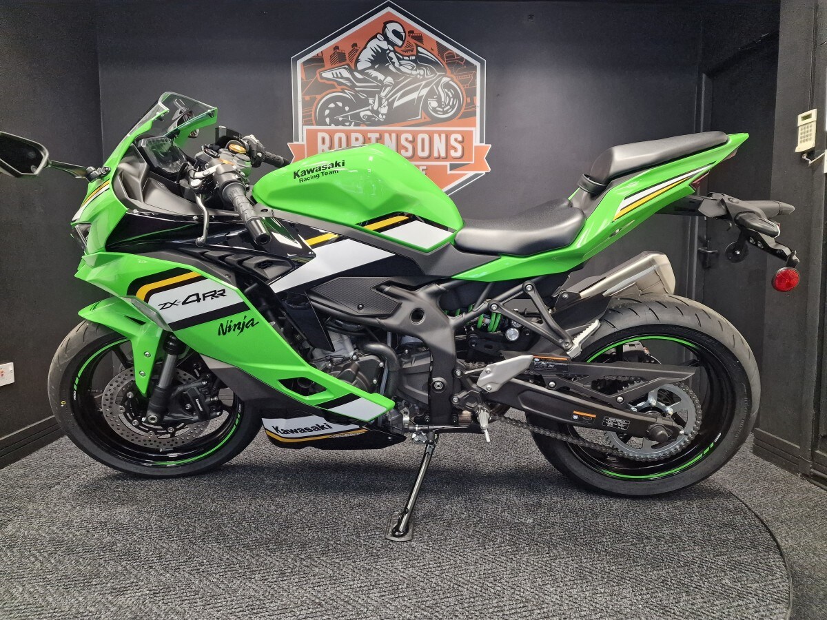 Kawasaki ZX4 RR