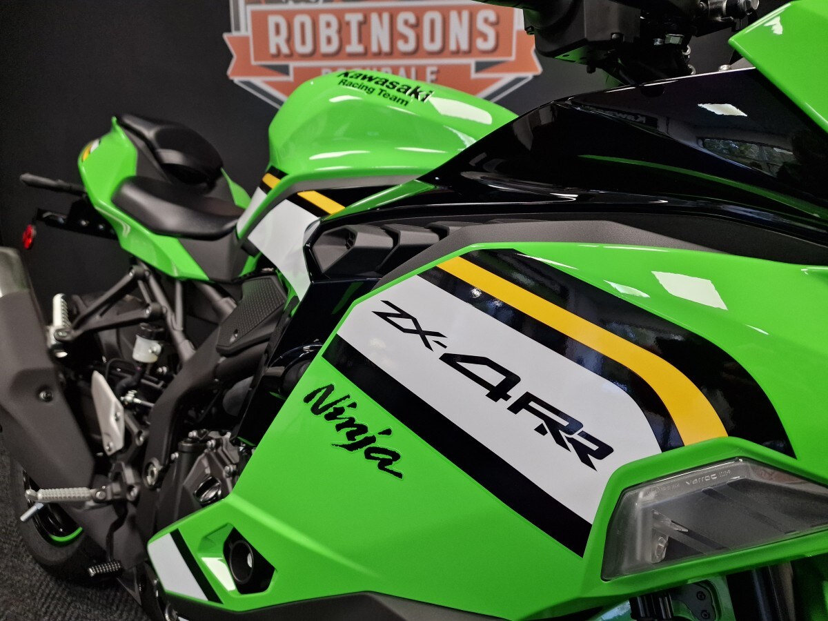 Kawasaki ZX4 RR