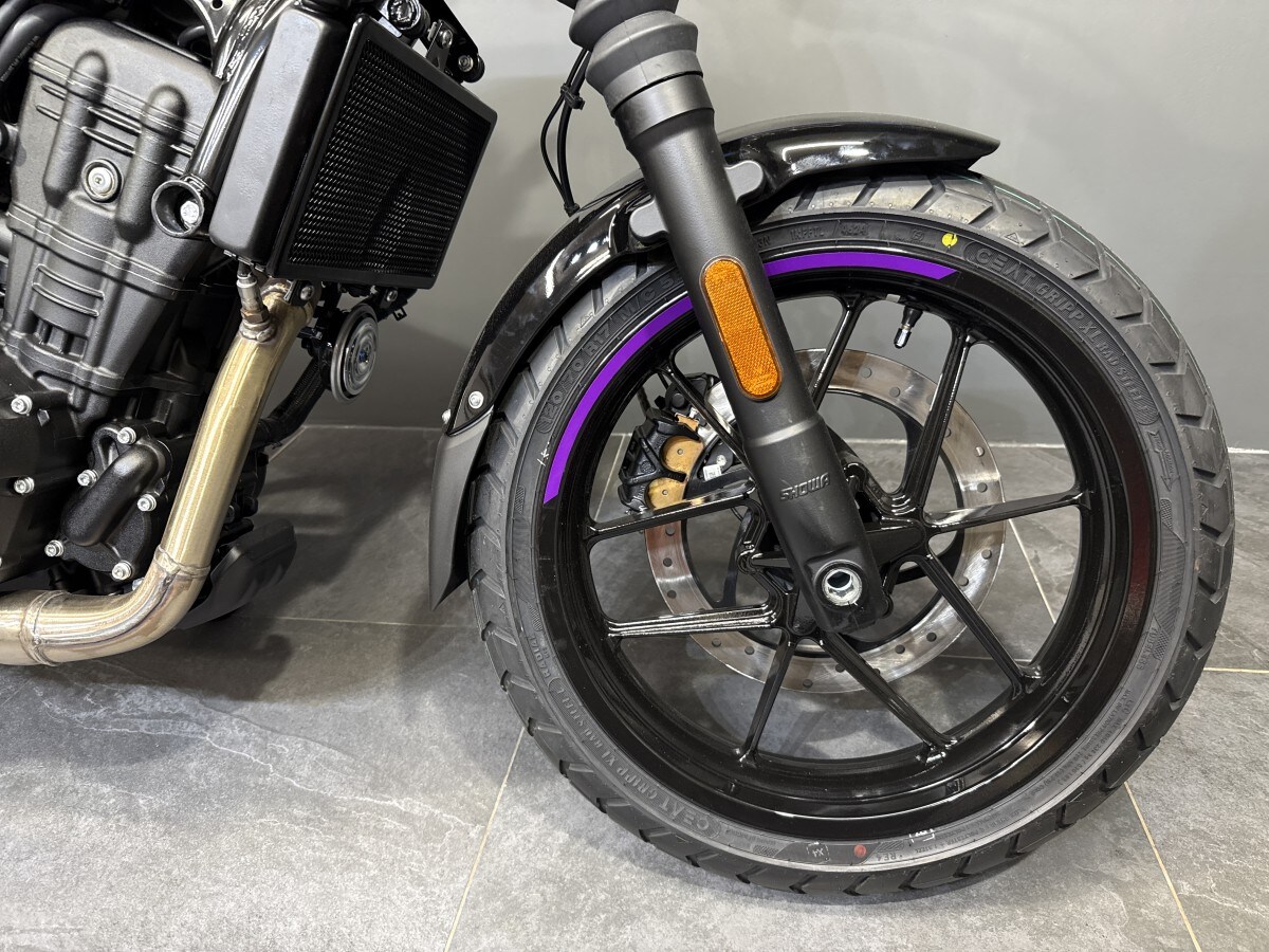 Royal Enfield Guerrilla 450