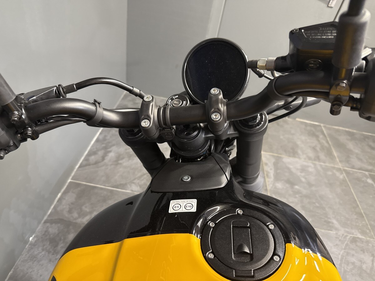 Royal Enfield Guerrilla 450