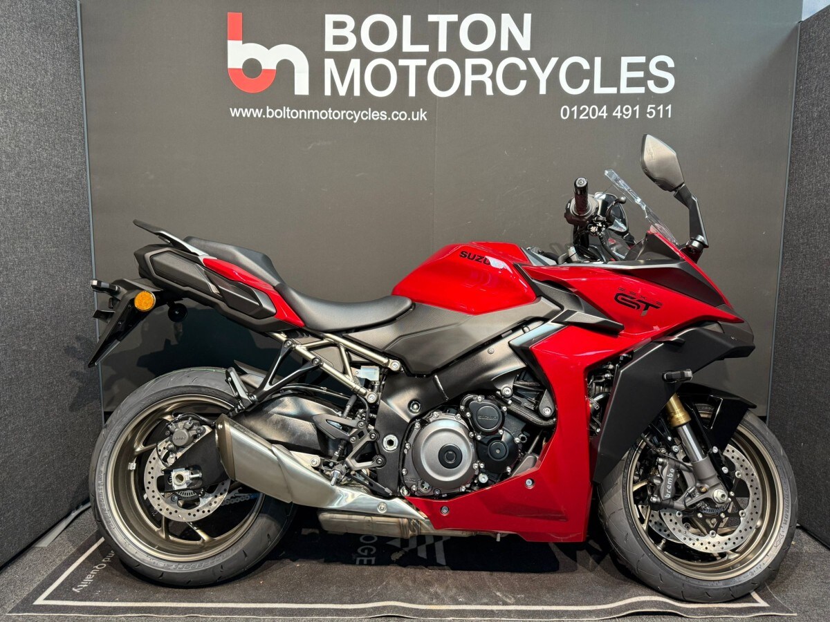 Suzuki GSX-S1000 GT+