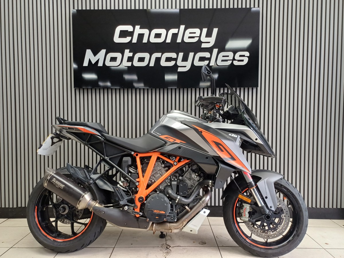 KTM 1290 SUPERDUKE GT