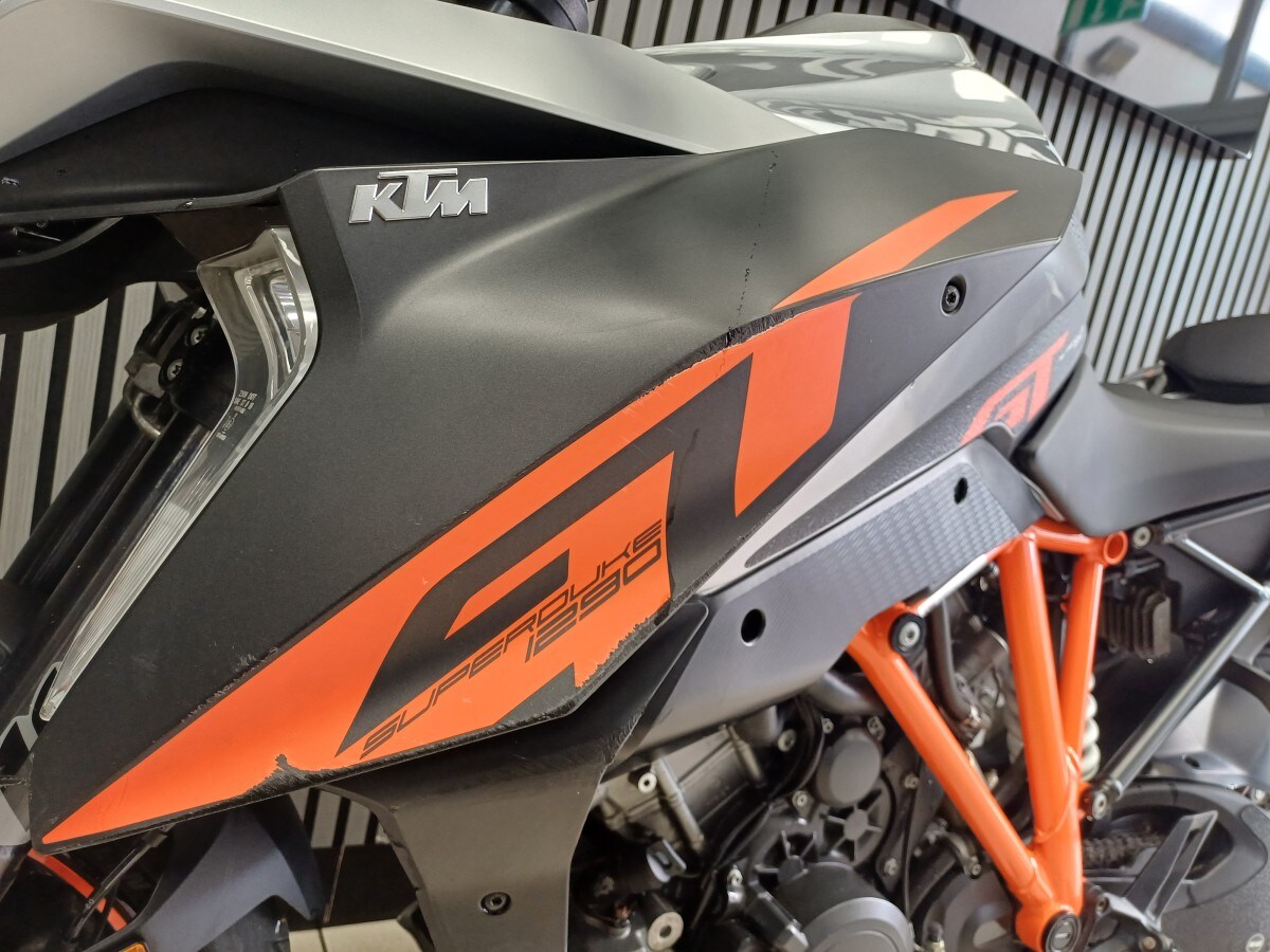 KTM 1290 SUPERDUKE GT
