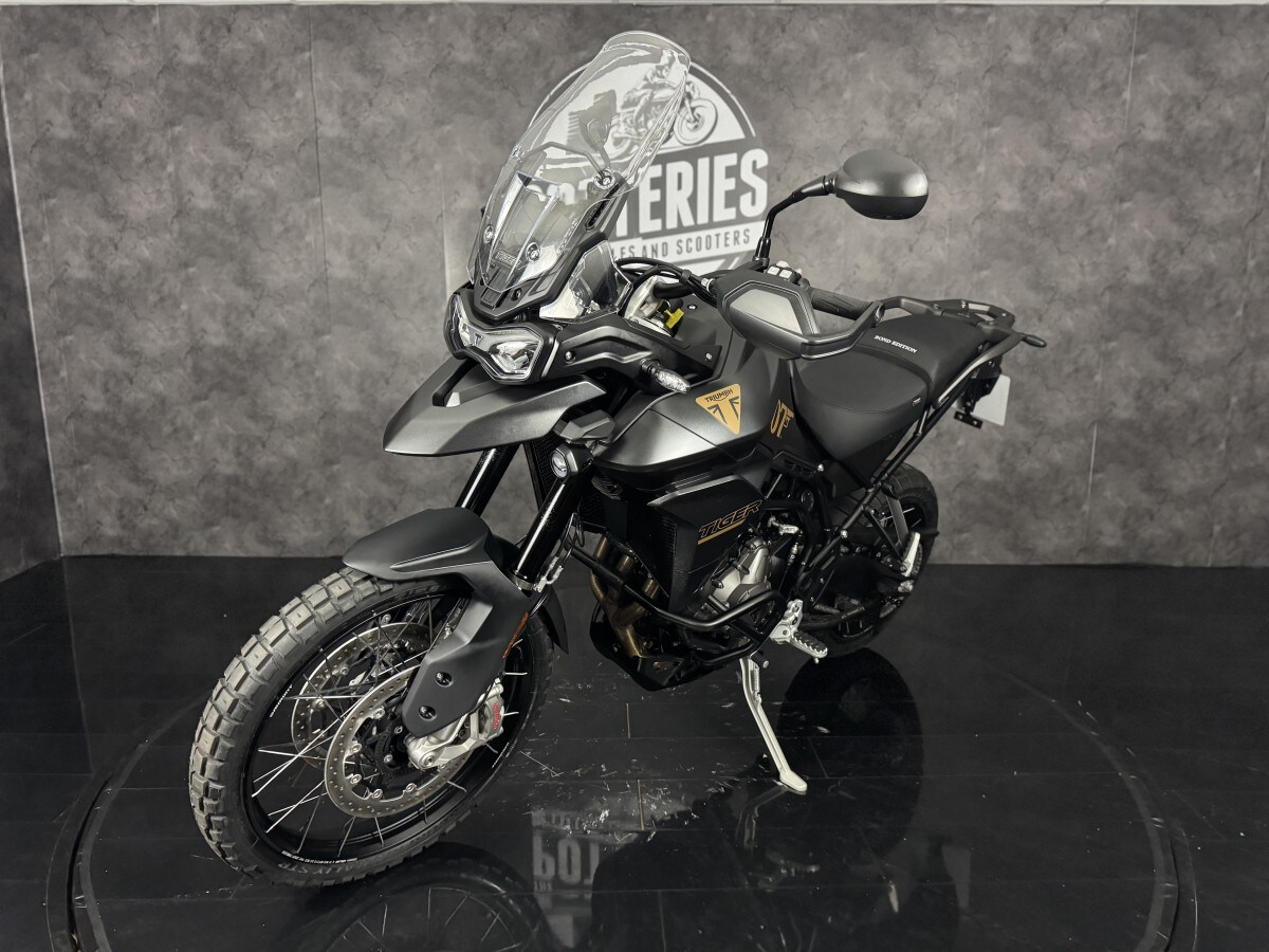 Triumph TIGER 900 BOND EDITION