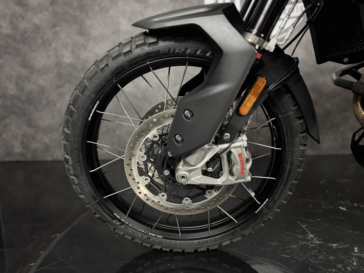 Triumph TIGER 900 BOND EDITION