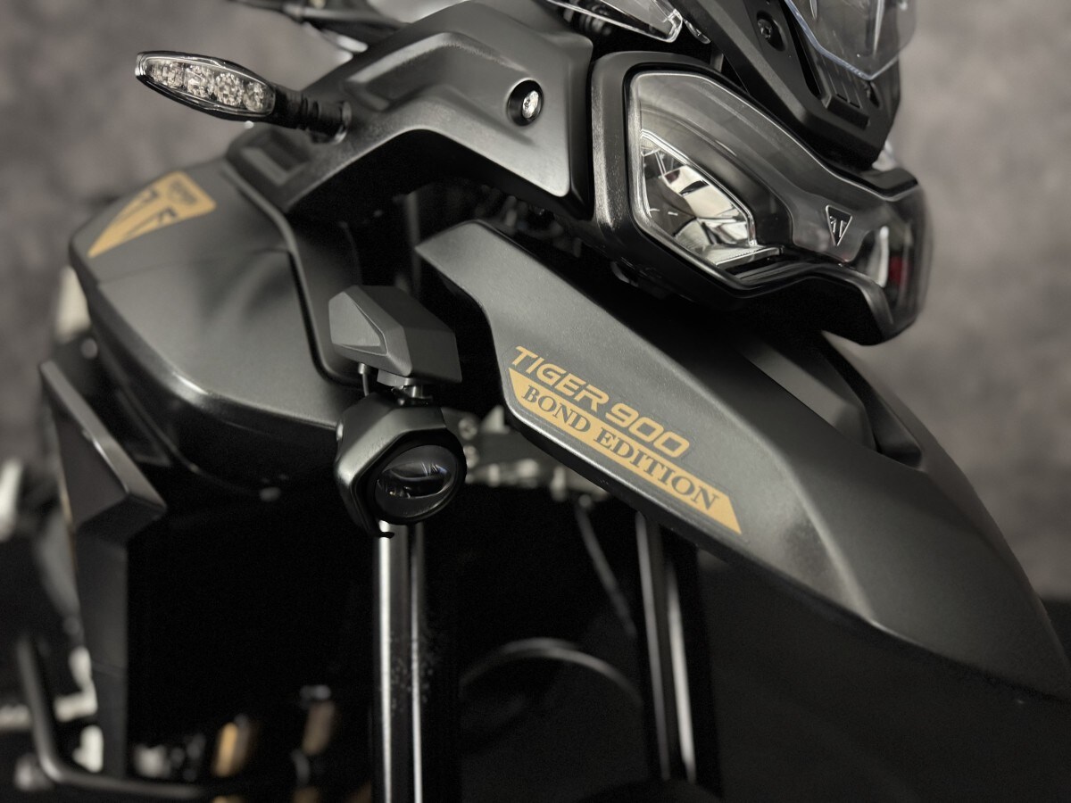 Triumph TIGER 900 BOND EDITION