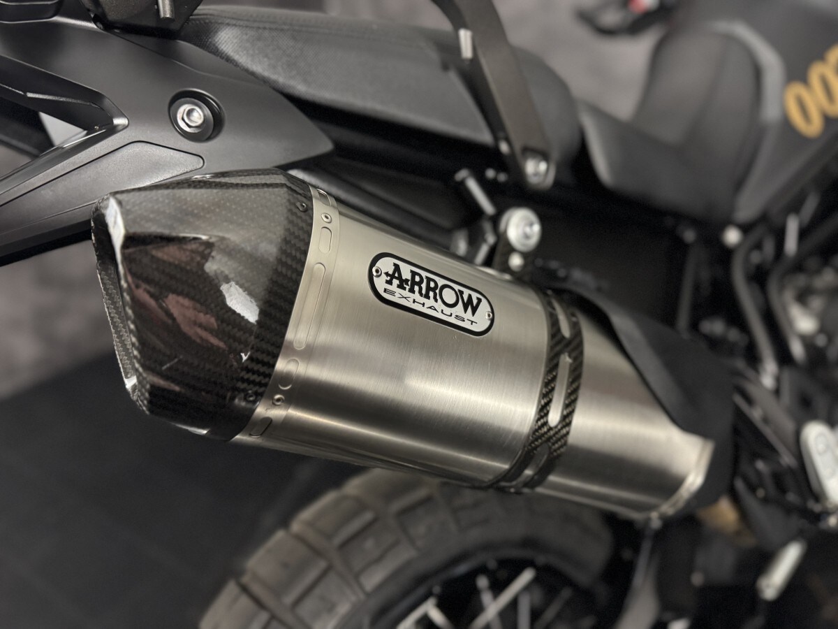 Triumph TIGER 900 BOND EDITION