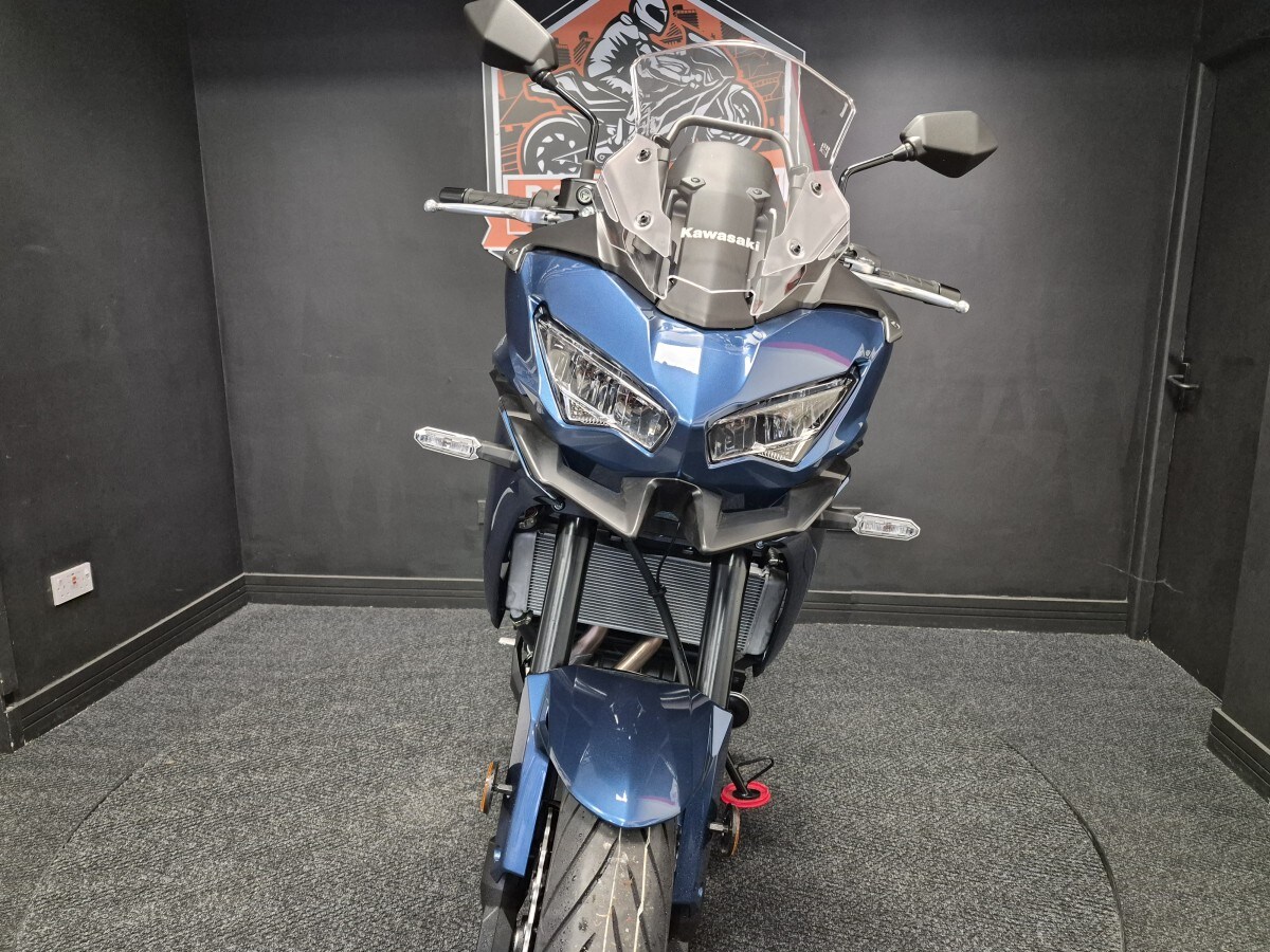 Kawasaki Versys 650 KLE650JTFNN (BK1/BU1/GY1)