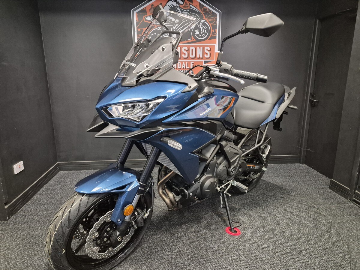 Kawasaki Versys 650 KLE650JTFNN (BK1/BU1/GY1)