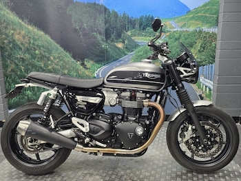 Used Triumph SPEED TWIN 1200 2019 for sale - bike-77869013: Photo