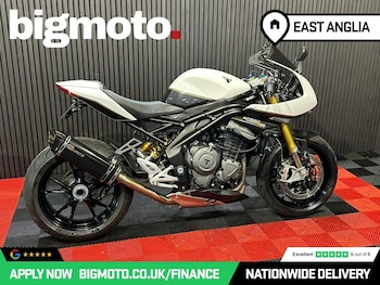 Used Triumph Speed Triple 1200 undefined for sale - bike-78640089: Photo