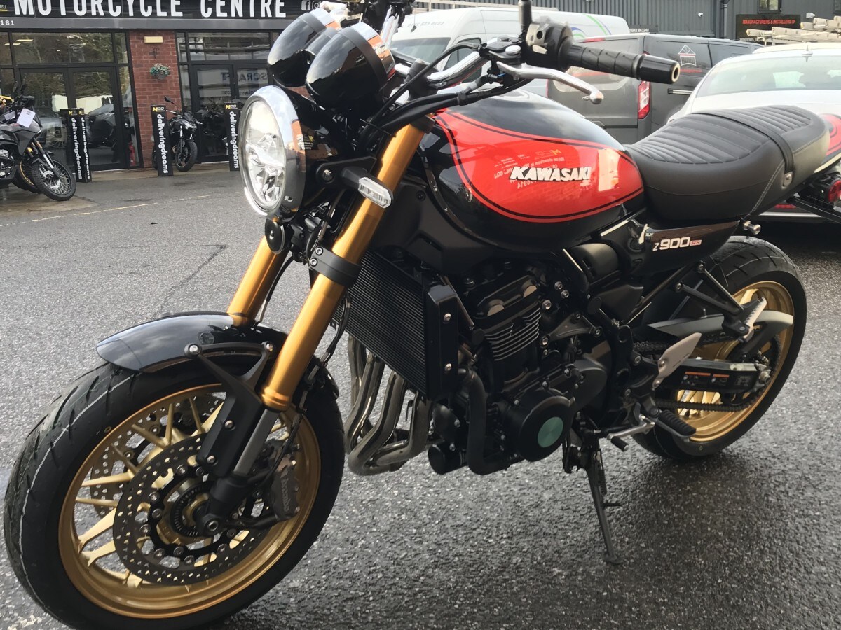Kawasaki Z900RS SE