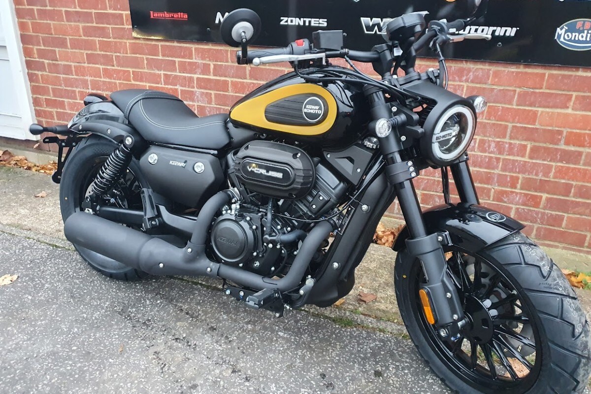 Keeway V-Cruise 302C