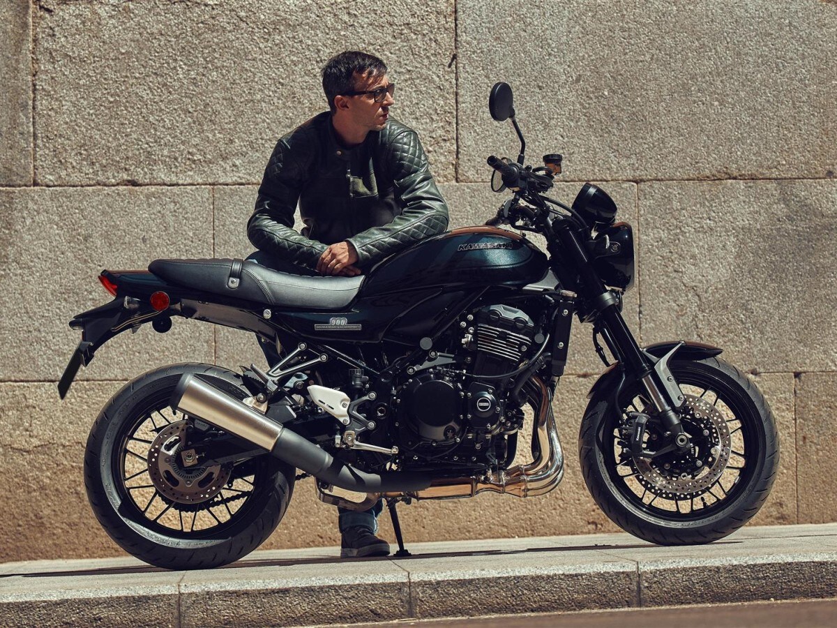 Kawasaki Z900RS Black Ball Edition