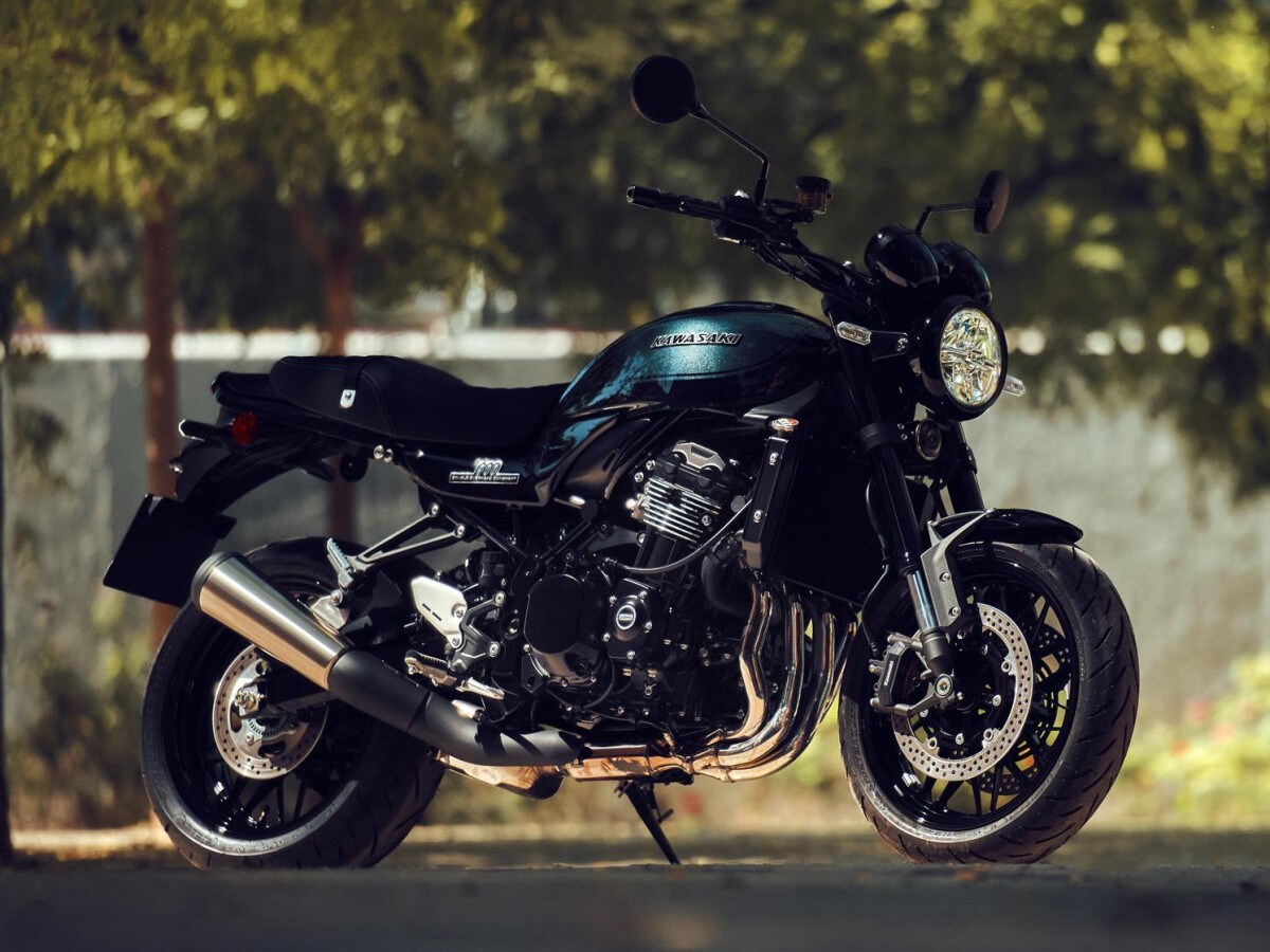 Kawasaki Z900RS Black Ball Edition
