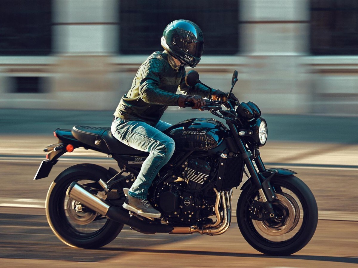 Kawasaki Z900RS Black Ball Edition