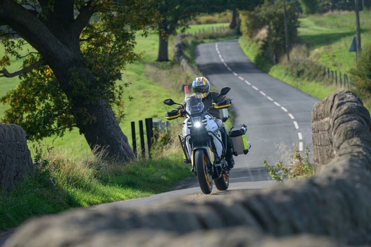 QJMotor SVT 650 X LUGGAGE OFFER