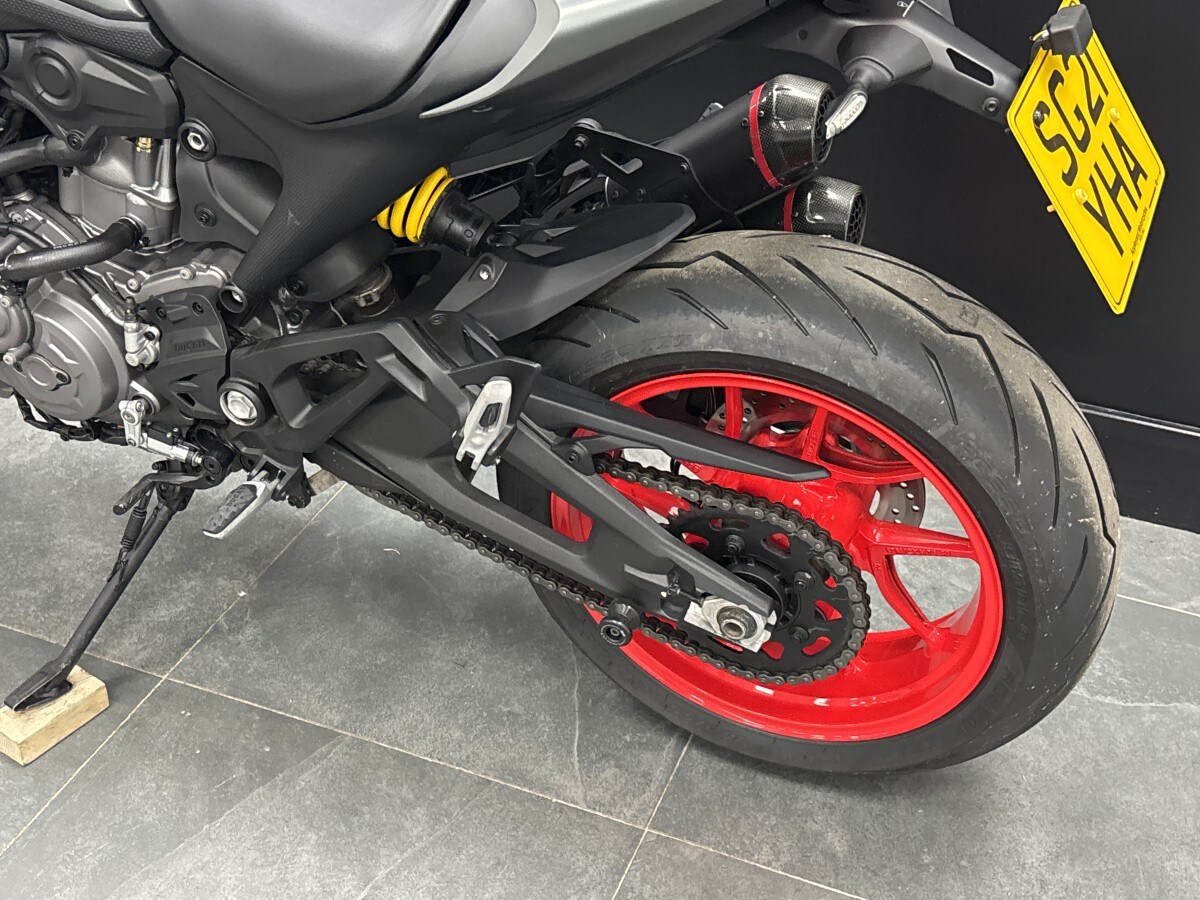 Ducati MONSTER 937 PLUS