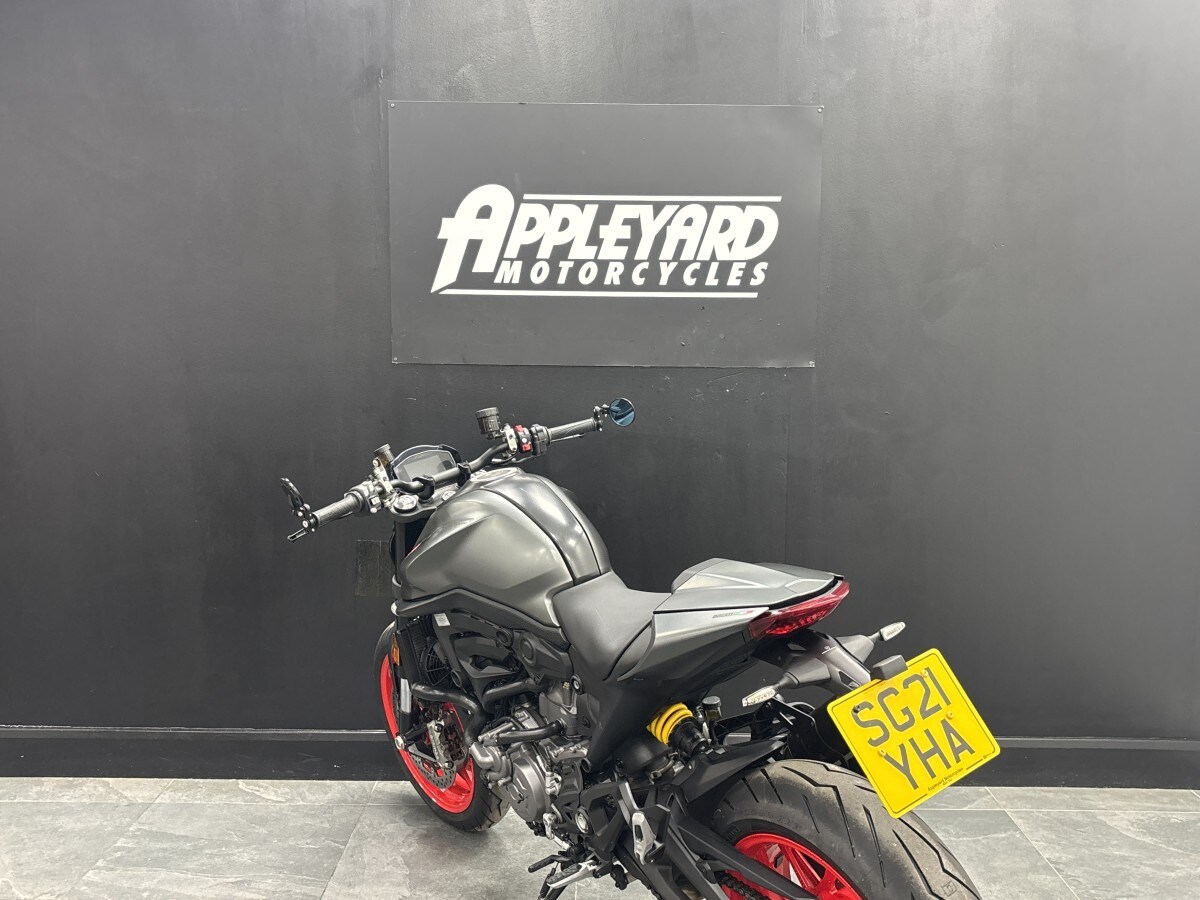 Ducati MONSTER 937 PLUS