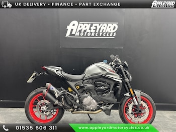 Used Ducati MONSTER 937 PLUS 2021 for sale - bike-77869093: Photo