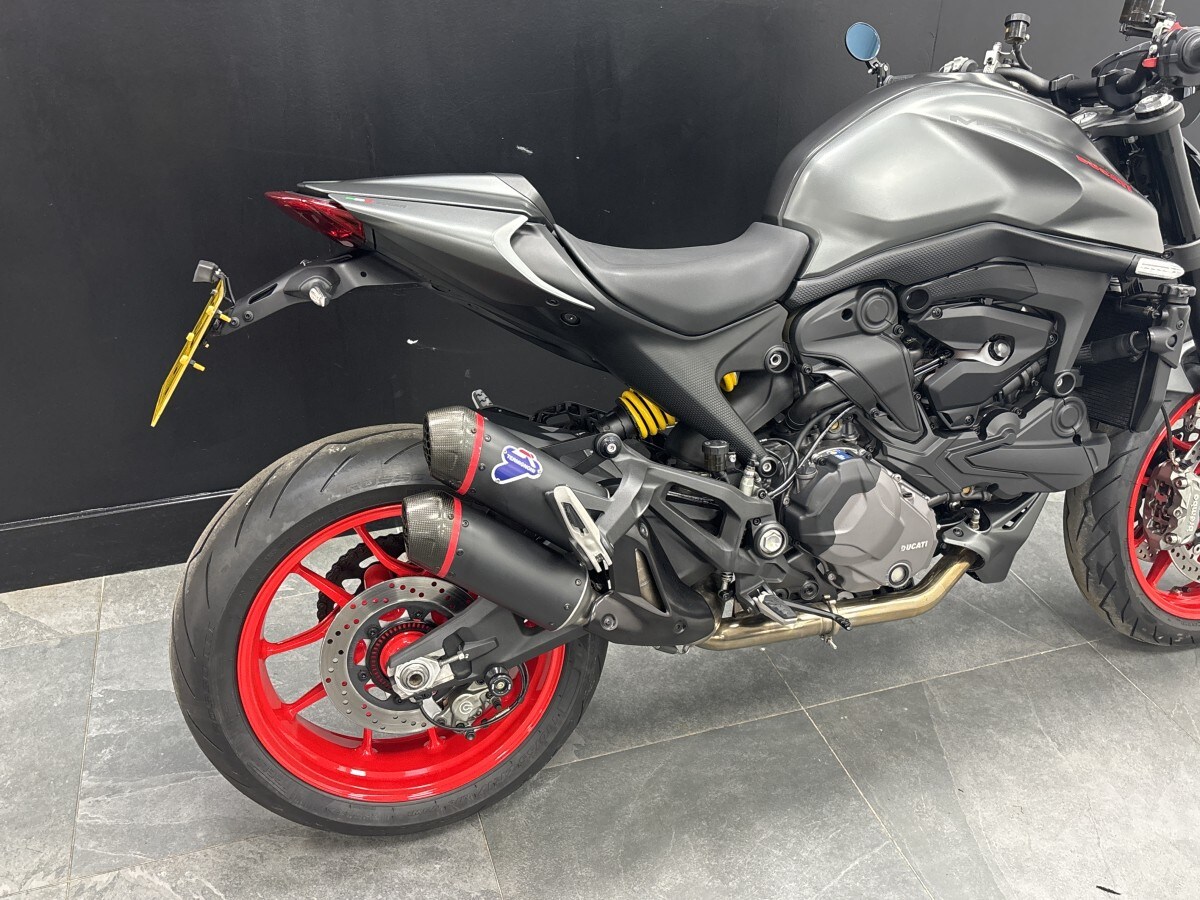 Ducati MONSTER 937 PLUS