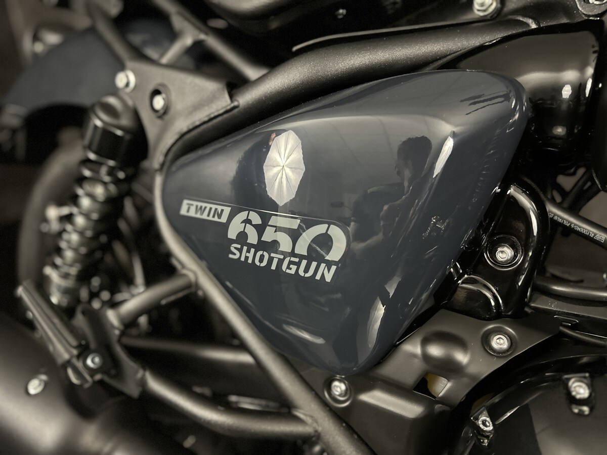 Royal Enfield Shotgun 650