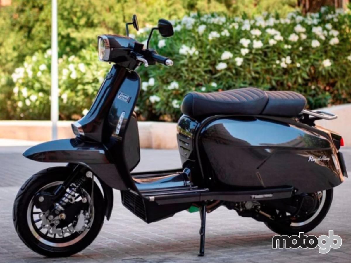 Royal Alloy TG 125 LC Two Tone PRE REG OFFER