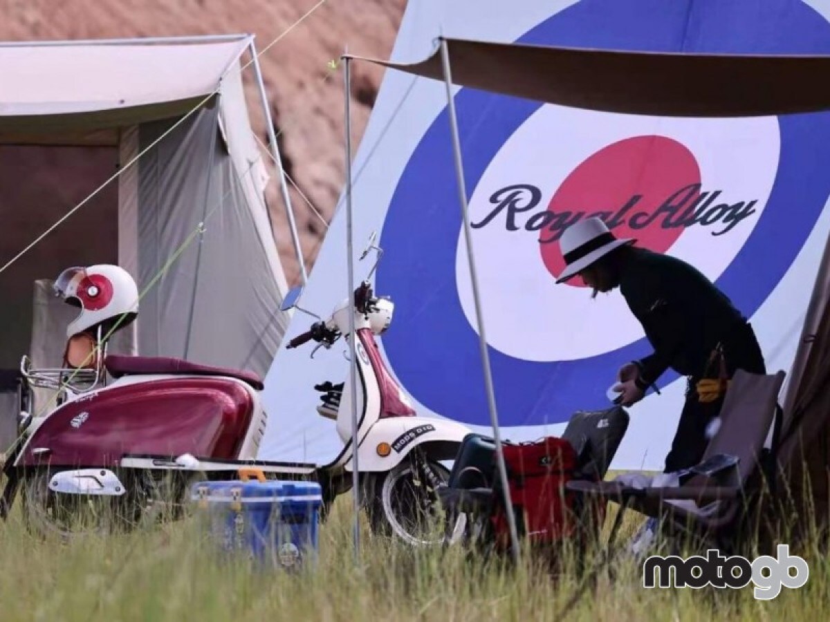 Royal Alloy TG 125 LC Two Tone PRE REG OFFER