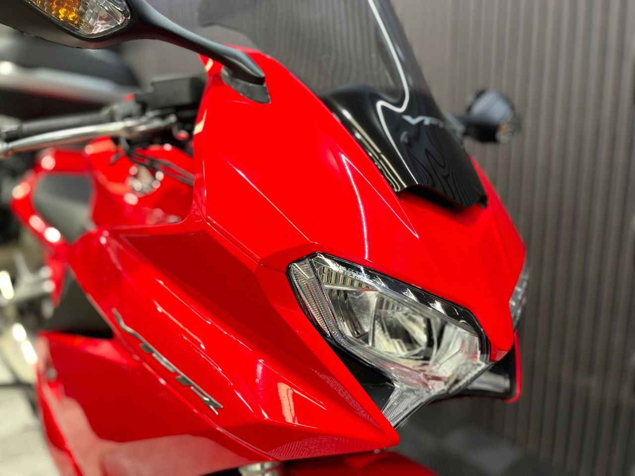 Used Honda VFR800F for sale - 78918343: Photo 21