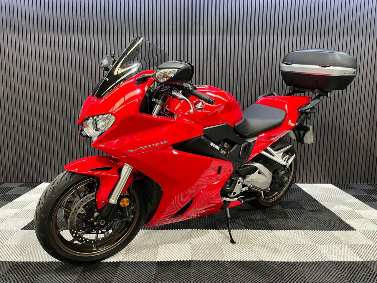 Used Honda VFR800F for sale - 78918343: Photo 7