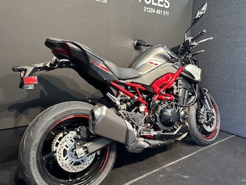 Used Kawasaki Z900 ZR900 undefined for sale - bike-77865971: Photo