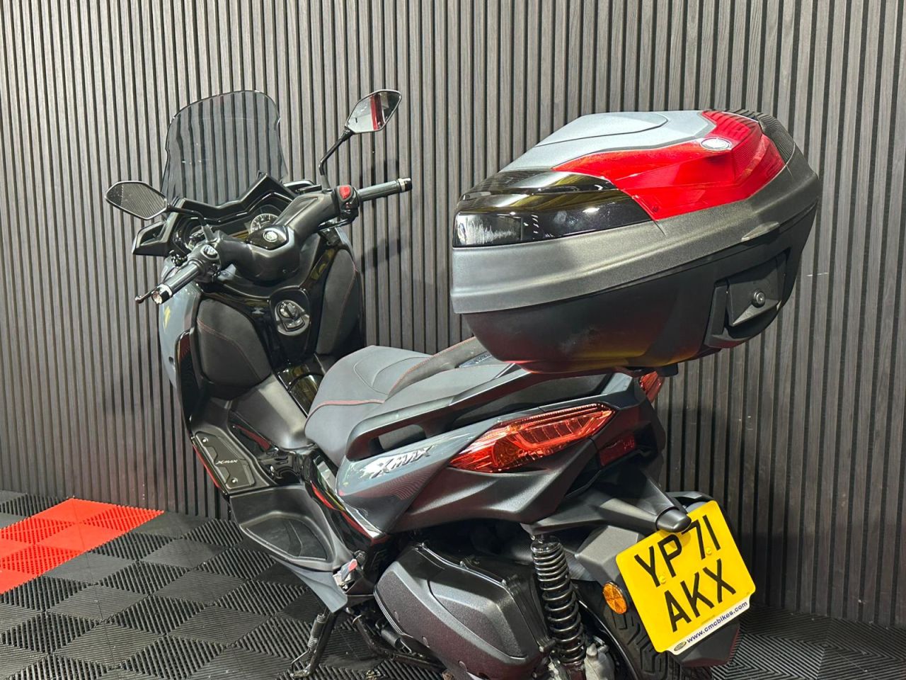 Used Yamaha XMAX 300 for sale - 78640100: Photo 12