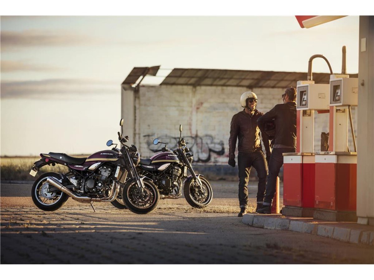 Kawasaki Z900RS ZR900